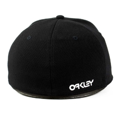 Boné Oakley 6 Panel Stretch Metallic Hat REF: 912209-01V na internet