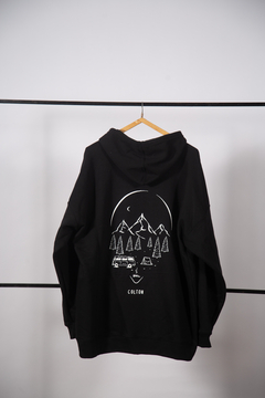 Hoodie Oversize Wildlife con Blanco - comprar online