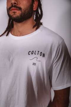 Remera Colton Ola - comprar online