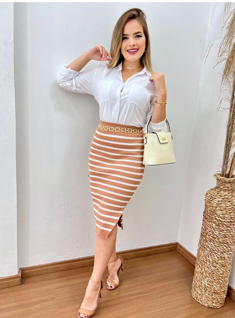 Cream crop top and pencil skirt  Vestidos estilosos, Looks, Saias