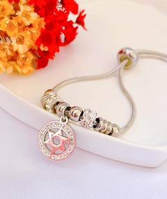 Pulseira pingente estrela de Davi c strass(Regulavel)