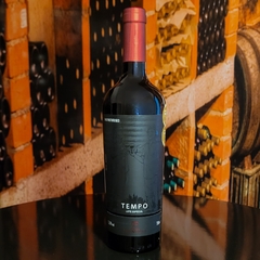 Vinho Tinto Seco Tempo Petit Verdot na internet