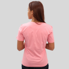 Camiseta T-Shirt Feminina Bruto Rústico e Sistemático Bordada Rosa - comprar online