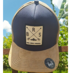 Boné Trucker Bruto Rústico e Sistemático Azul Aba Camurça - comprar online