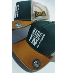 Boné Trucker Bruto Rústico e Sistemático Unissex Made In Roça verde folha Aba curva Caramelo - comprar online