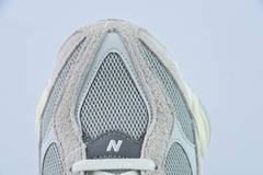 Tênis New Balance 9060 Lunar New Year Timberwolf Grey - loja online