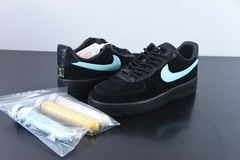 Tênis Nike Air Force 1 Low Tiffany & Co. 1837 - loja online