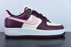 Tênis Nike Air Force 1 Low '07 Valentine's Day - comprar online