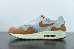 Tênis Nike Air Max 1 Patta Waves Monarch na internet