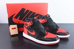 Tênis Jordan 1 Retro High OG Satin Bred