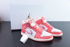 Tênis Jordan 1 Mid Strawberries and Cream