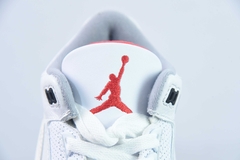 Imagem do Tênis Jordan 3 Retro JTH Super Bowl