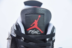 Imagem do Tênis Jordan 4 Retro Bred Reimagined