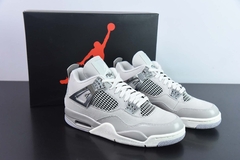 Tênis Jordan 4 Retro Frozen Moments