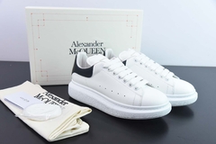 Tênis Alexander McQueen Oversized Ivory Black