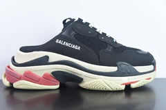 Tênis Balenciaga Triple S - comprar online