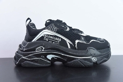 Tênis Balenciaga Triple S - comprar online