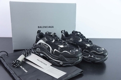 Tênis Balenciaga Triple S