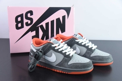 Tênis Nike SB Dunk Low Staple NYC Pigeon