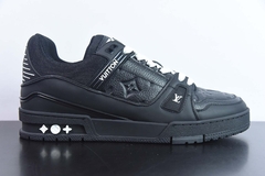 Tênis Louis Vuitton Trainer Black Embossed Monogram - comprar online