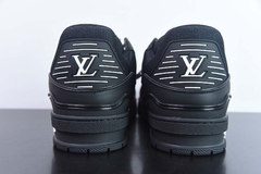 Tênis Louis Vuitton Trainer Black Embossed Monogram - Loja Princípios