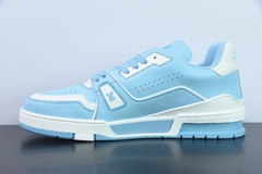 Tênis Louis Vuitton LV Trainer #54 Light Blue White na internet