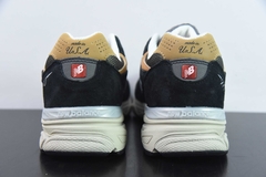 Imagem do Tênis New Balance 990v3 MiUSA Black Tan