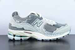 Tênis New Balance 2002R Protection Pack Rain Cloud - comprar online