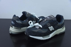 Tênis New Balance 992 Navy Grey