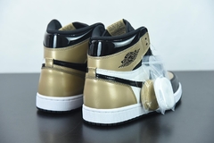 Tênis Jordan 1 Retro High NRG Patent Gold Toe - loja online