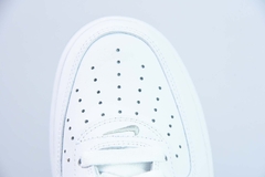 Tênis Nike Air Force 1 '07 Low Color of the Month White Metallic Silver - loja online