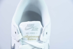 Imagem do Tênis Nike Air Force 1 '07 Low Color of the Month White Metallic Silver