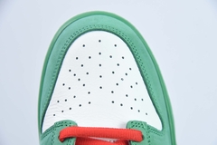 Imagem do Tênis Nike SB Dunk Low Heineken