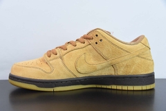 Tênis Nike SB Dunk Low Wheat na internet