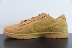 Tênis Nike SB Dunk Low na internet