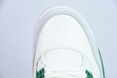 Imagem do Tênis Jordan 4 Retro SB Pine Green