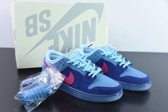 Tênis Nike SB Dunk Low Run The Jewels