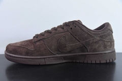 Tênis Nike Dunk Low Supreme na internet