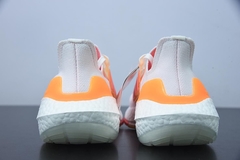 Imagem do Tênis Adidas Ultra Boost 22 White Turbo Flash Orange