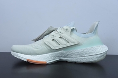 Tênis Adidas Ultra Boost 22 White Blue Tint Orange na internet