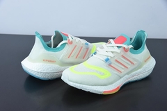 Tênis Adidas Ultra Boost 22 White Tint Turbo Mint Rush