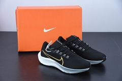 Tênis Nike Air Zoom Pegasus 38 Black Metallic Gold Coin