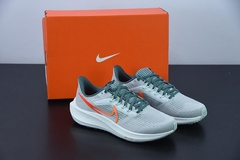 Tênis Nike Air Zoom Pegasus 39 Pure Platinum Total Orange