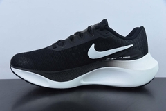 Tênis Nike Zoom Fly 5 Black White na internet