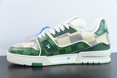 Tênis Louis Vuitton Trainer na internet