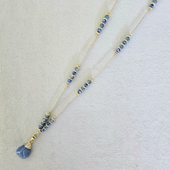 COLLAR CUARZO AZUL CON CORDON Y CRISTALES - comprar online