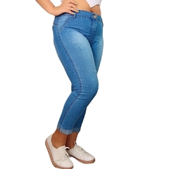 Calça Jeans Feminina Modelo Capri - comprar online