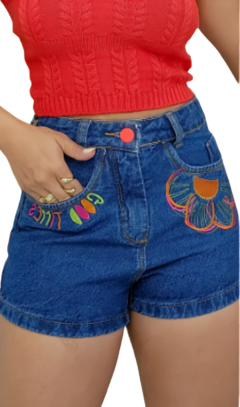 Short Jeans Feminino Bordado Flor Colorida Cintura Alta na internet