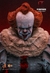 Figura Pennywise - It: Chapter 2 - Escala 1:6 - Hot Toys - Sideshow collectibles - Importados Woody