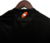 camisa- roma - third - III - 3 - preta -preto - vermelha - vermelho - laranja - masculina - torcedor - 23/24 - 3 listras no ombro - punho vermelho e laranja - escudo - bordado - gola - preta - arredondada - 7 png .